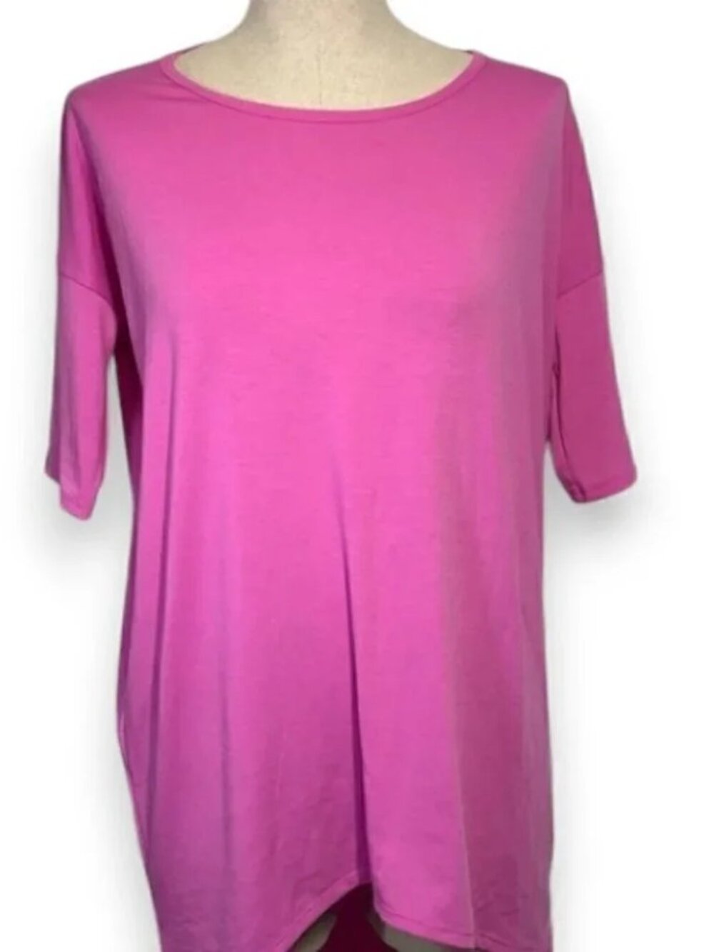 💗 LuLaRoe Irma Tunic Top - Raspberry Pink - Size M
